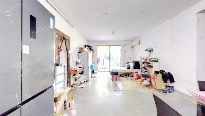 绿地崴廉公寓二手房实景图