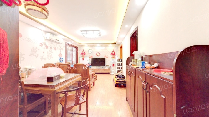 鸿进花园二手房实景图