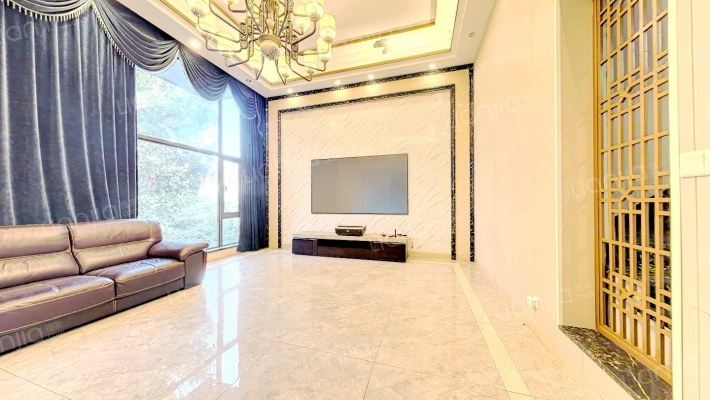 保利郁金香谷二手房实景图