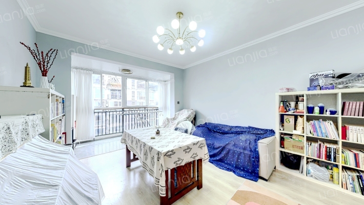 在水一方二手房实景图