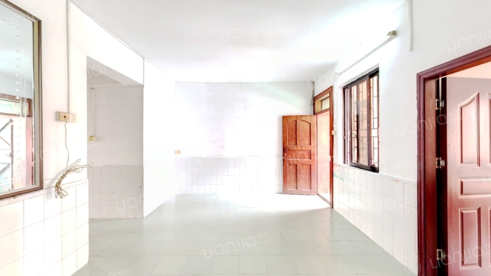 东汽集团宿舍二手房实景图