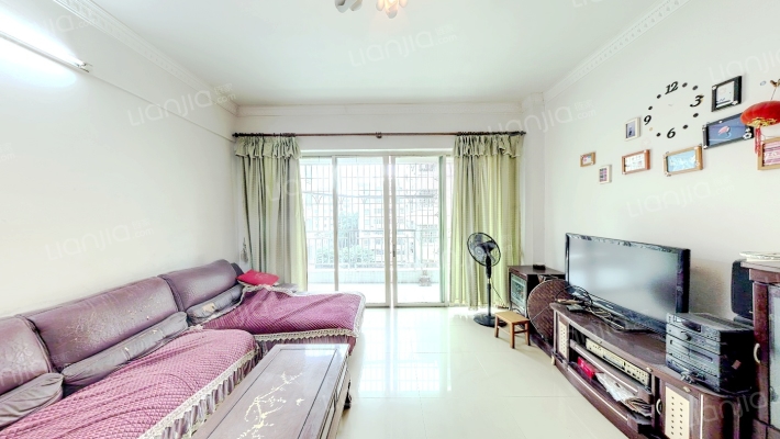 德保华庭二手房实景图