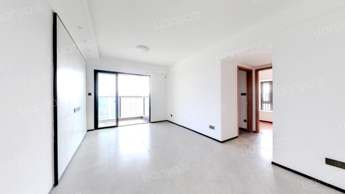 华侨城云麓台二期二手房实景图