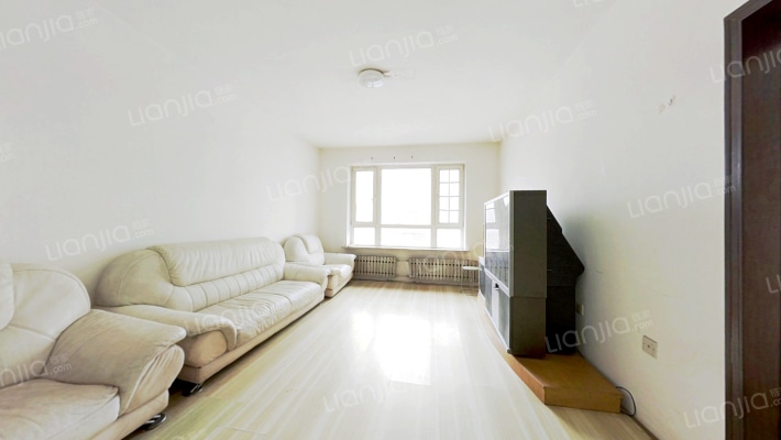 在水一方东园二手房实景图