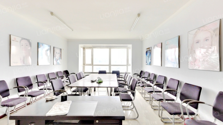 威克港湾二手房实景图