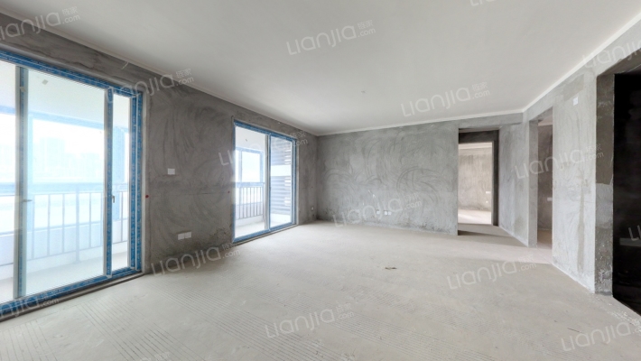 中国摩四期春藤佳苑二手房实景图