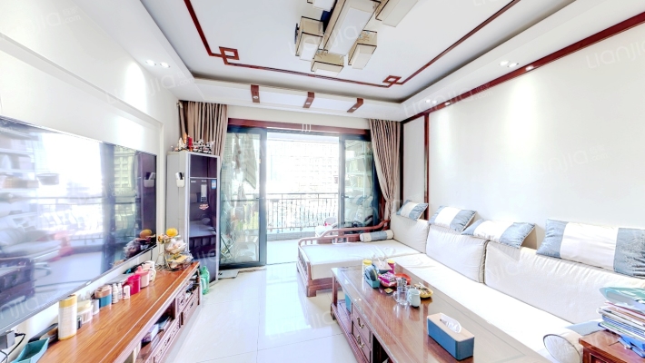 金碧领秀国际二手房实景图