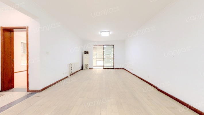 信步闲庭二手房实景图