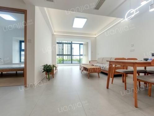 整租·国风云樾花园 4室2厅 南