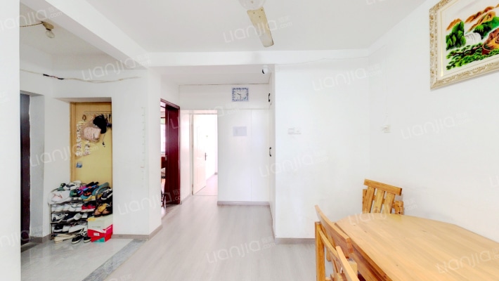 宁国新村二手房实景图