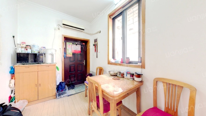 大树根二手房实景图