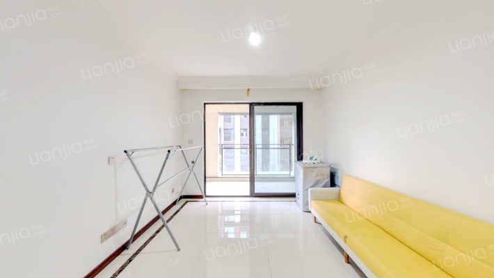 世茂璀璨天宸二手房实景图