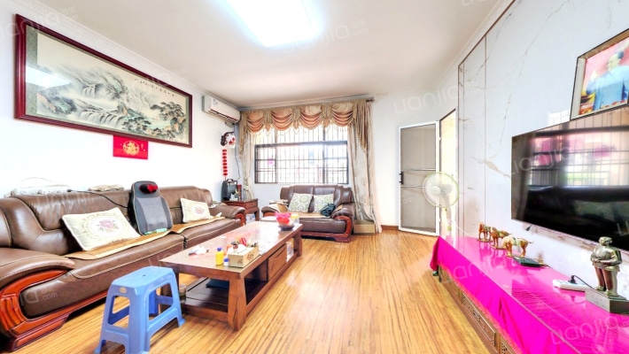 卓越东部蔚蓝海岸别墅二手房实景图