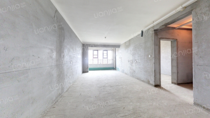 亚星云水居二手房实景图