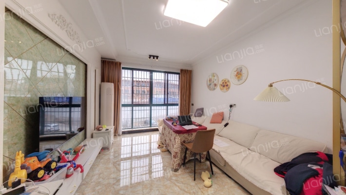 枫华府第二手房实景图