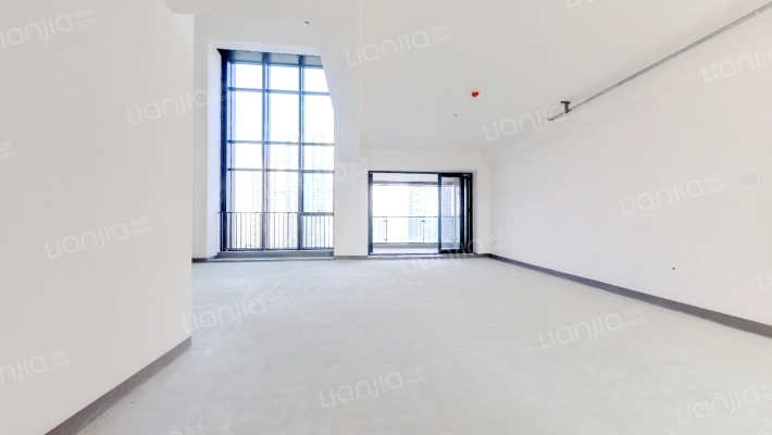 蔚蓝阁B区二手房实景图