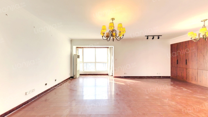 美龙家园二手房实景图