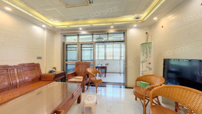 嘉湖山庄二手房实景图