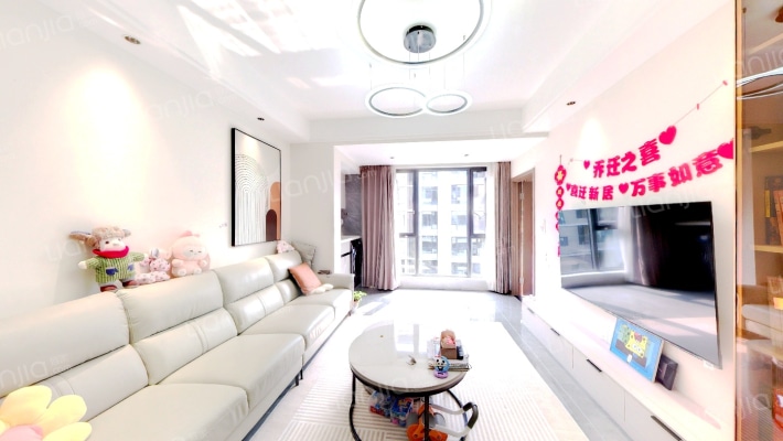 美的云来二手房实景图