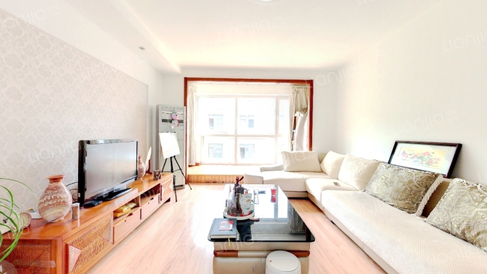 鸿泰雅园二手房实景图