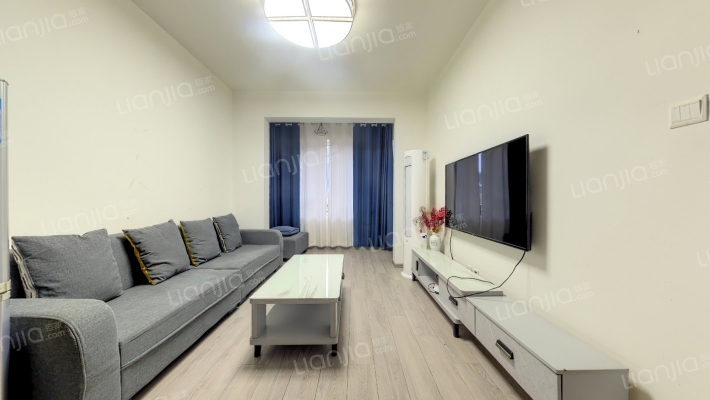 邦泰华府公馆二手房实景图