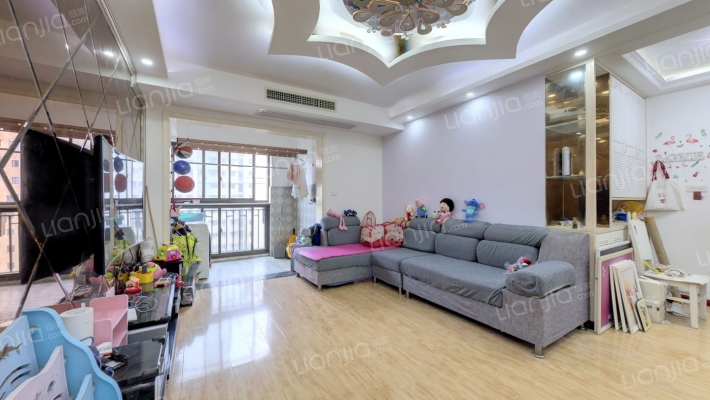 沿海翡丽公馆A区二手房实景图