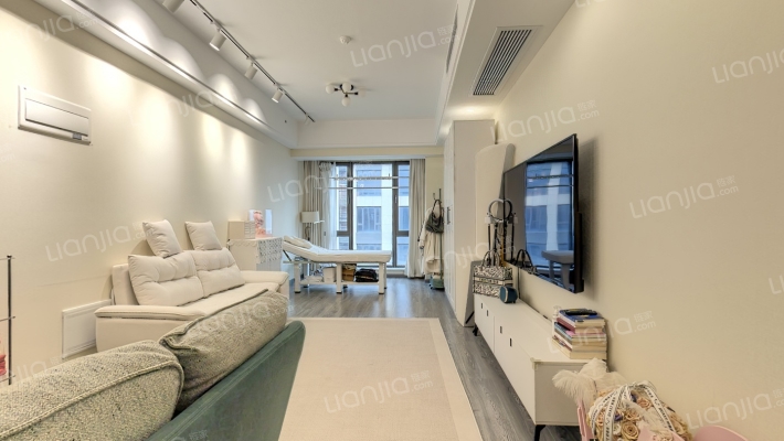 花样年喜年中心二手房实景图