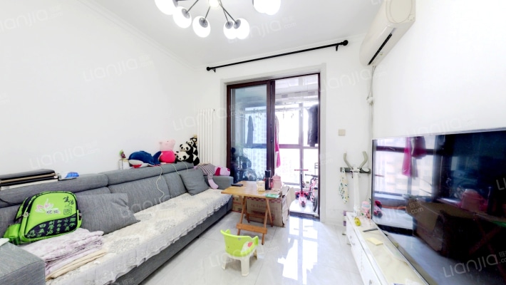 领创天誉华庭二手房实景图