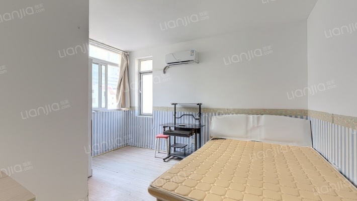 新湛三路二手房实景图