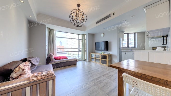 长发虹桥公寓二手房实景图