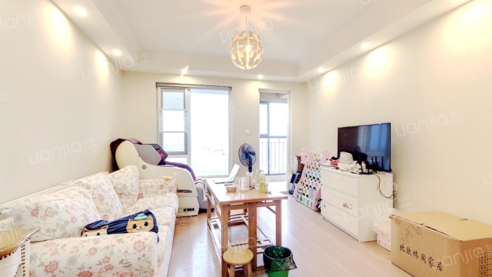 美加史丹佛公馆二手房实景图