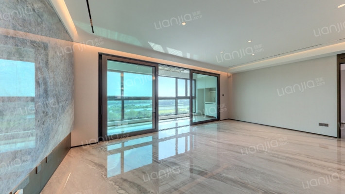 颐和铂樾府二手房实景图