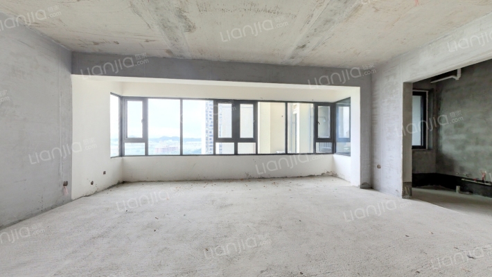 云上花居二手房实景图