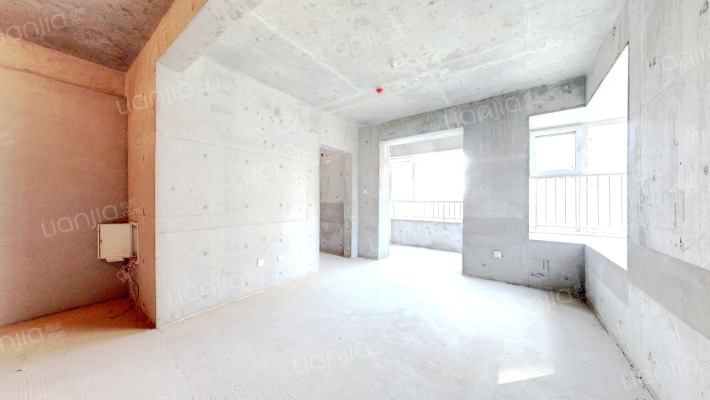 春晓华苑二手房实景图