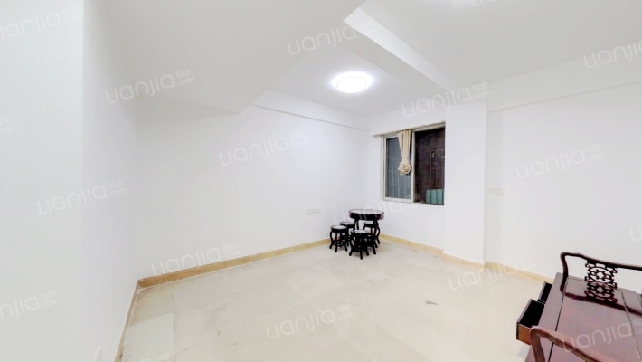 江南大道中二手房实景图