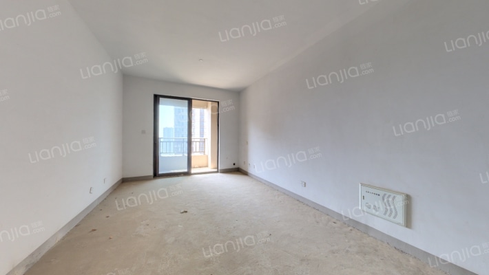 绿地国际博览城二期博伟二手房实景图