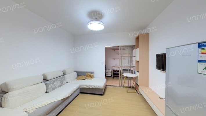 童话里二手房实景图