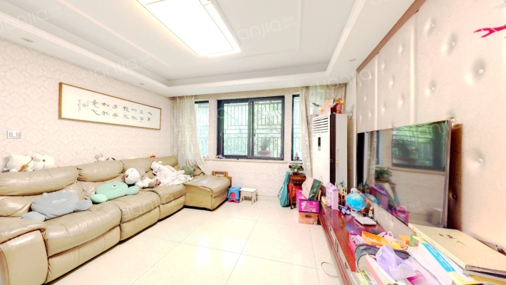 东冠逸景花苑二手房实景图