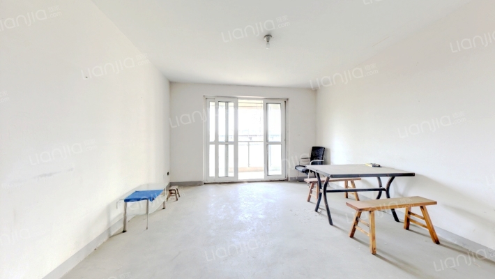 新桥家园二手房实景图