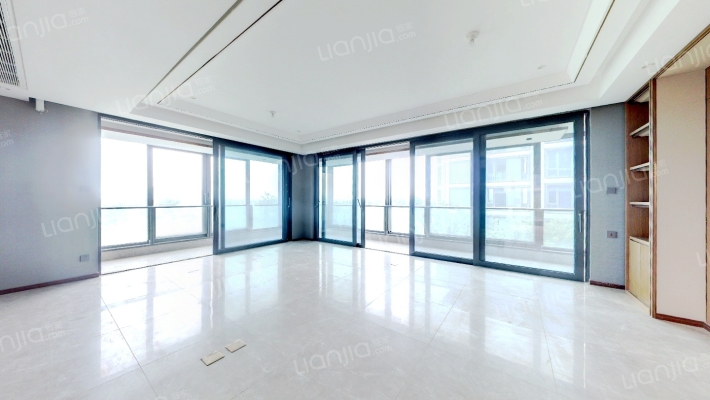 融创玖玺台二手房实景图