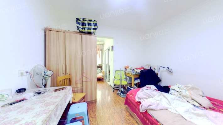 滨河绿苑二手房实景图