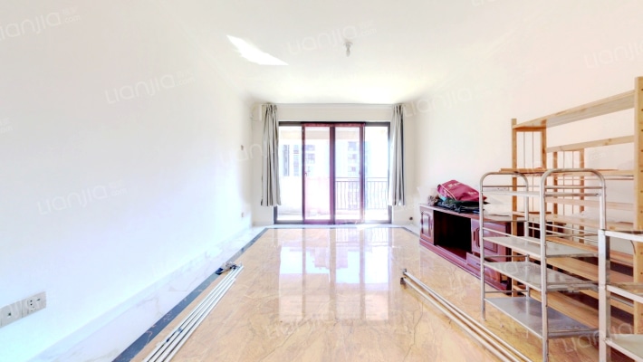 碧桂园翡翠台二手房实景图