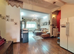 整租·花园小区 4室2厅 南_花园小区租房