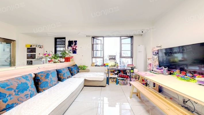 鲁能公馆1区二手房实景图