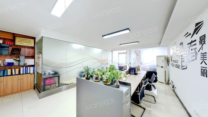 新时代广场二手房实景图