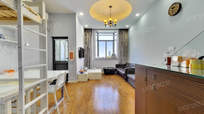 品臻国际公寓二手房实景图