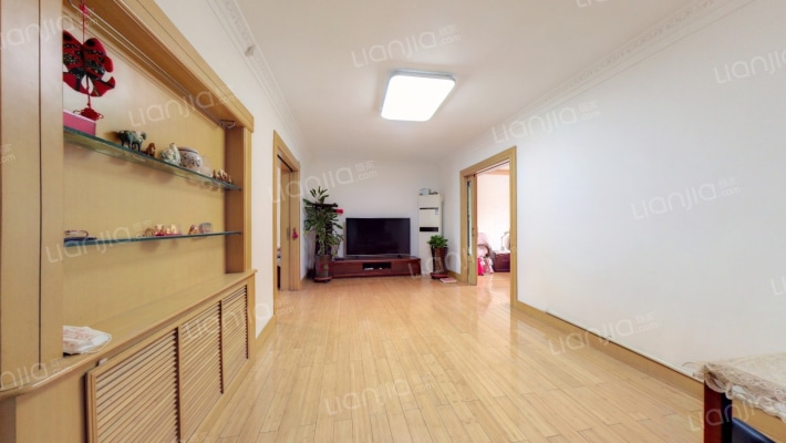 轴百散盘二手房实景图