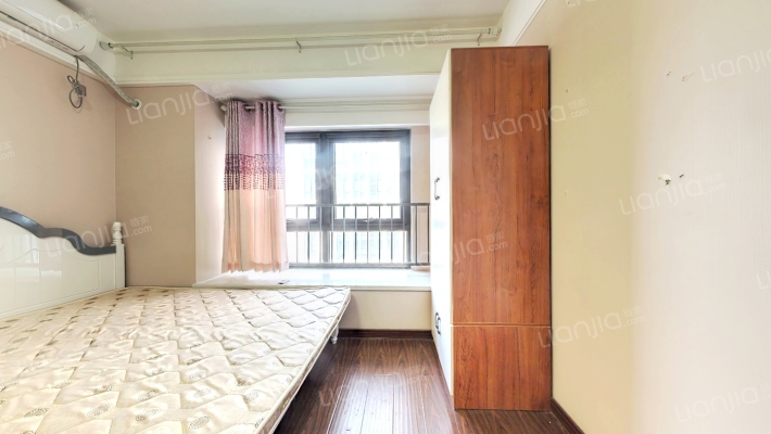 财富壹号广场二手房实景图