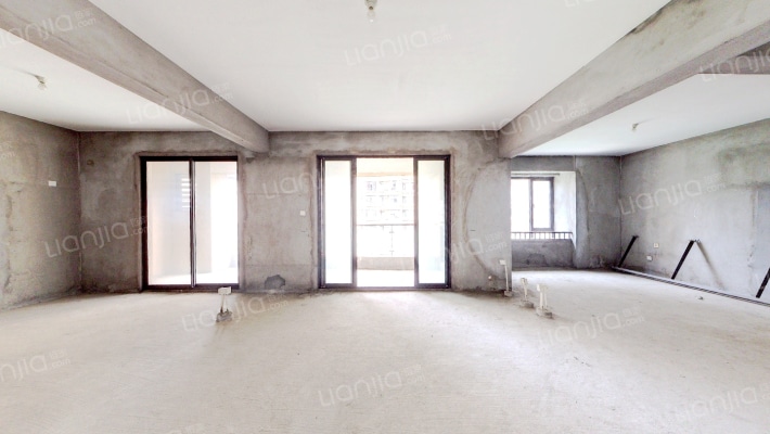 国际公园长岛区二手房实景图