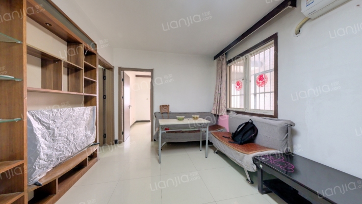 西宝花园二手房实景图